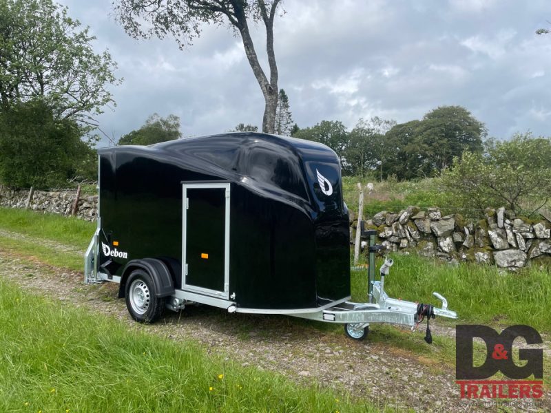 Debon Cargo 1300 Box Van Trailer in Black