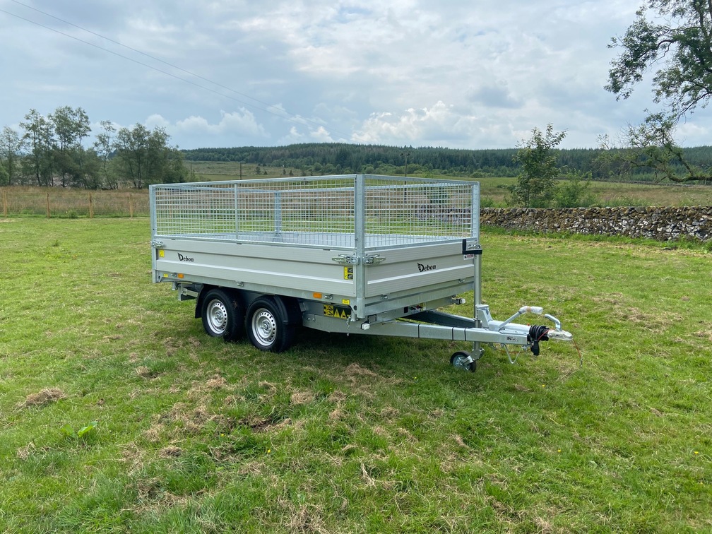 PW3 3T5 Three Way Tipping Trailer