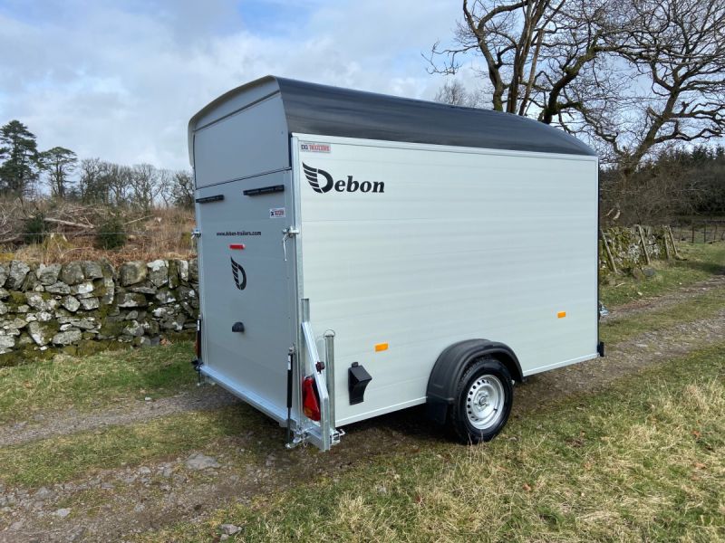 Debon C300 Single Axle Box Van Trailer with Aluminium Sides in Black - Image 4