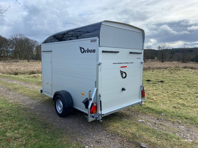 Debon C300 Single Axle Box Van Trailer with Aluminium Sides in Black - Image 3