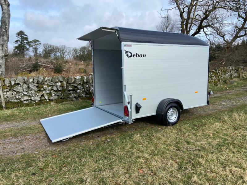 Debon C300 Single Axle Box Van Trailer with Aluminium Sides in Black - Image 8