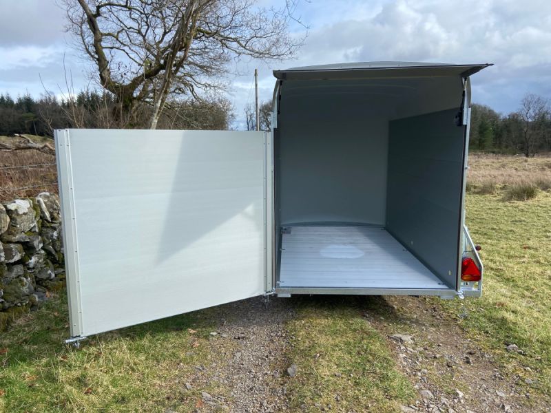 Debon C300 Single Axle Box Van Trailer with Aluminium Sides in Black - Image 7