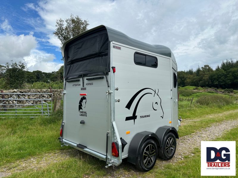 Cheval Liberte Touring Country Double Horse Trailer with Saddle Room & Alloy Wheels in Iron Grey **Anniversary Model** - Image 16