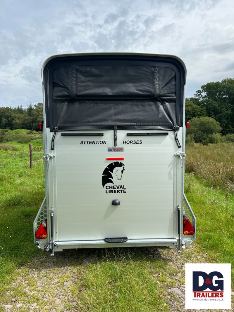 Cheval Liberte Touring Country Double Horse Trailer with Saddle Room & Alloy Wheels in Iron Grey **Anniversary Model** - Image 13