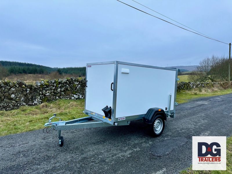 Debon Roadster C220 Single Axle Unbraked Box Trailer - Image 8