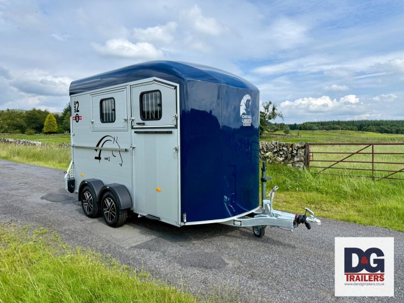 Cheval Liberte Maxi 2 Herringbone Horse Trailer in Blue with Rear Tailgate