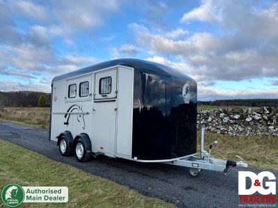 Cheval Liberte Maxi Living Signature - Front Left